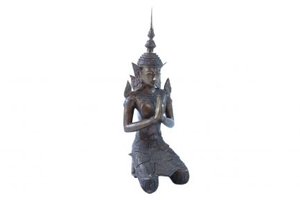 Thai Teppanom Statue